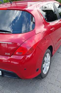 Хэтчбек Peugeot 308 2012 в Львове