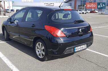 Хетчбек Peugeot 308 2011 в Києві