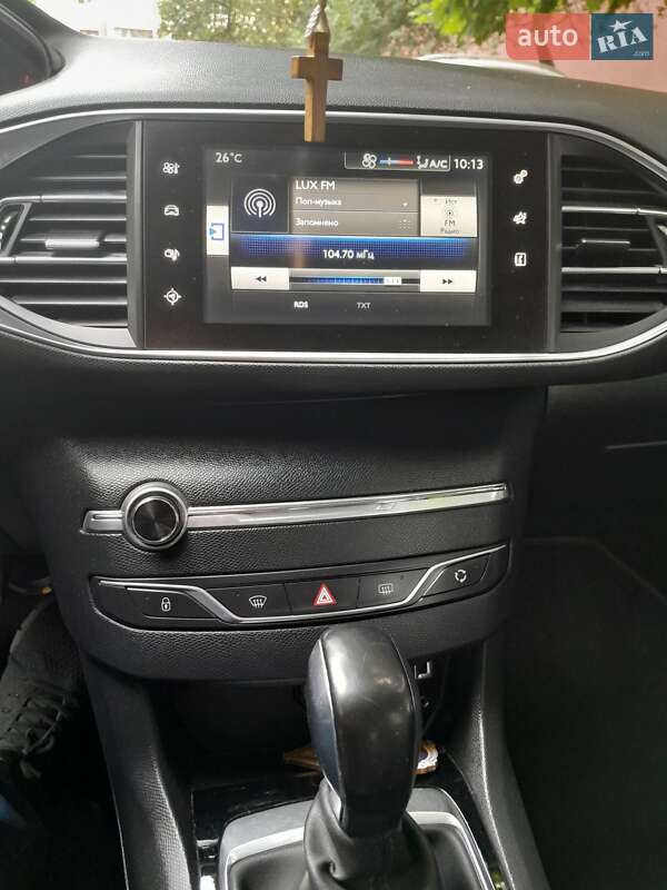 Универсал Peugeot 308 2015 в Львове