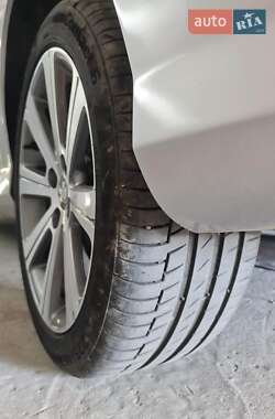 Хэтчбек Peugeot 308 2011 в 