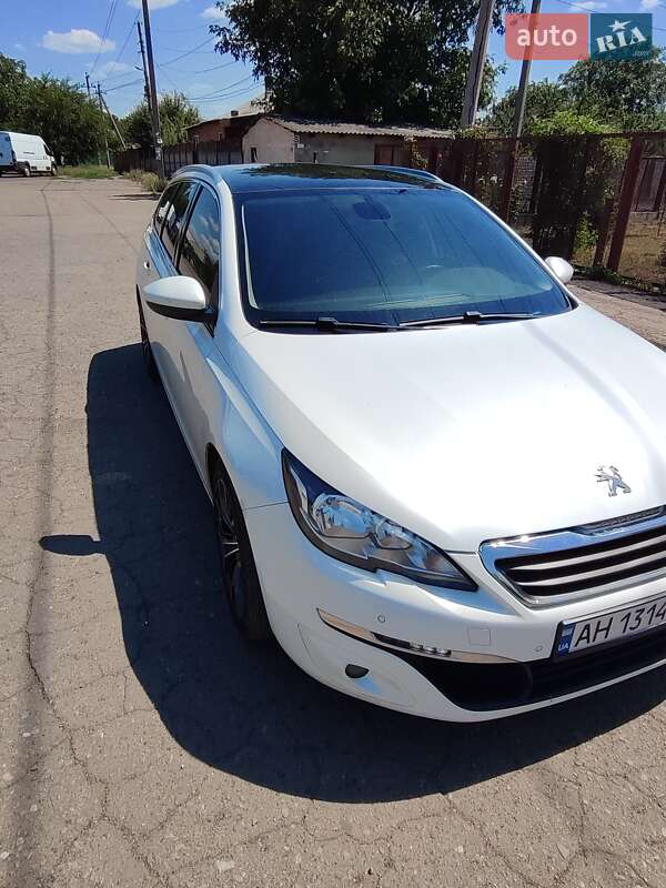 Универсал Peugeot 308 2015 в Доброполье