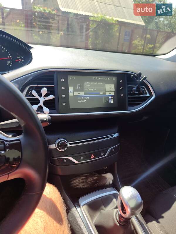 Универсал Peugeot 308 2015 в Доброполье