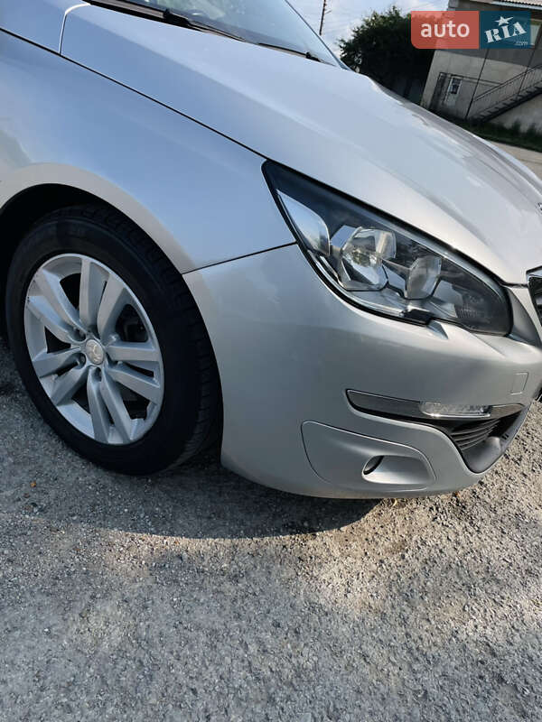 Універсал Peugeot 308 2014 в Хотині