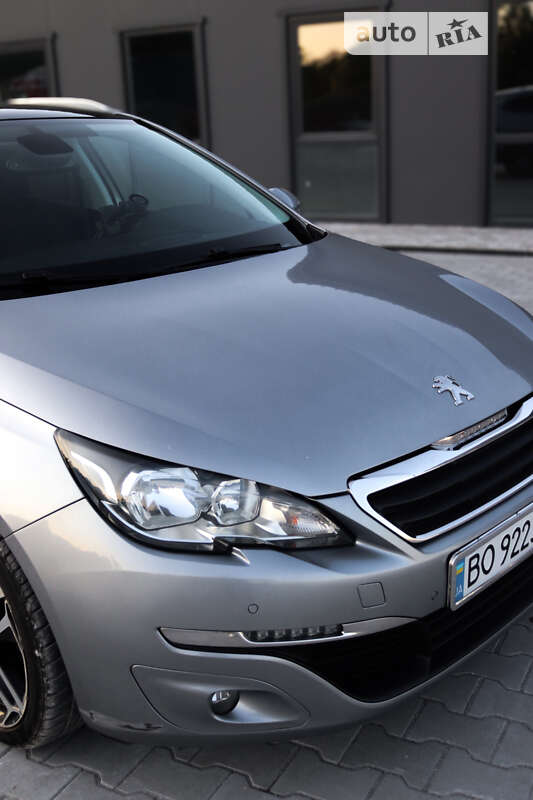Універсал Peugeot 308 2015 в Тернополі