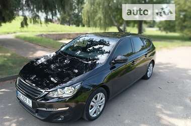 Универсал Peugeot 308 2016 в Дубно