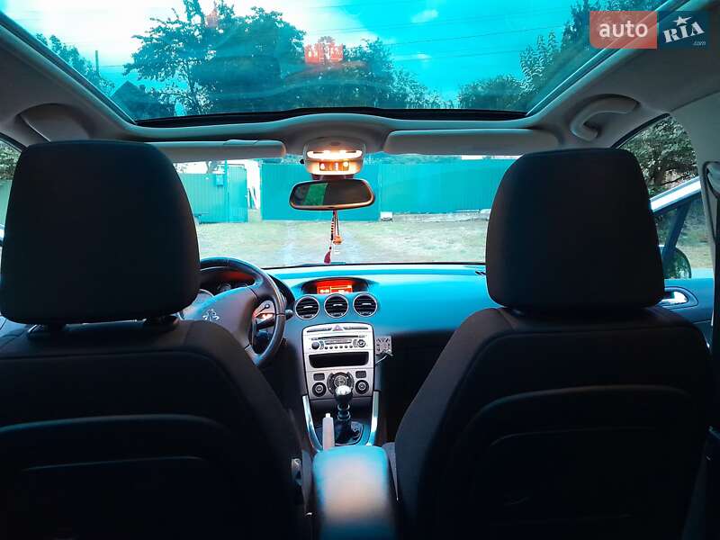 Универсал Peugeot 308 2010 в Киеве