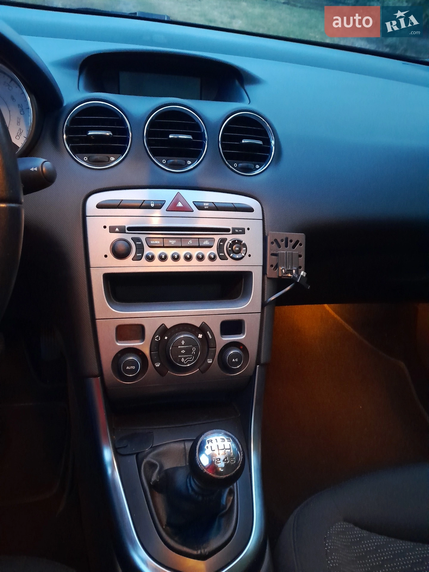 2010 Peugeot 308 - мініатюра 12