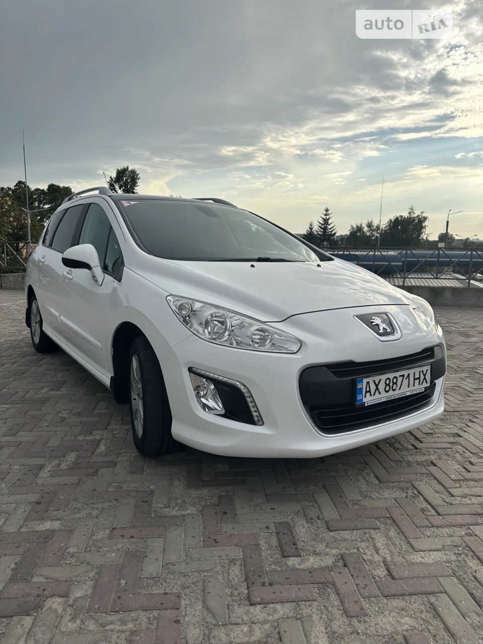 2014 Peugeot 308 - мініатюра 28
