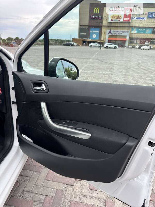 Универсал Peugeot 308 2013 в Харькове