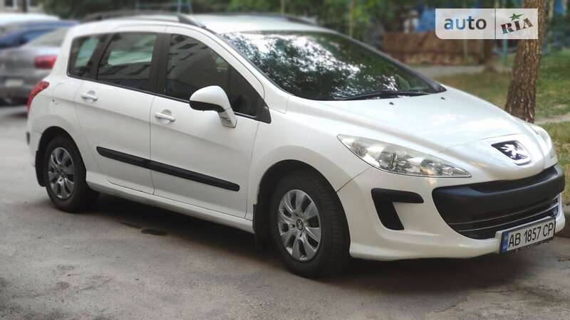 Універсал Peugeot 308 2011 в Вінниці