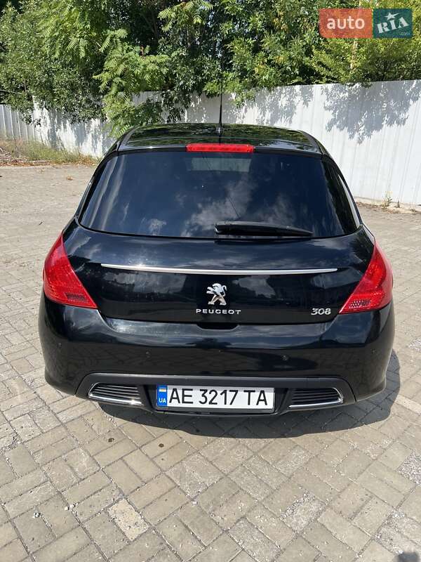 Хетчбек Peugeot 308 2012 в Дніпрі