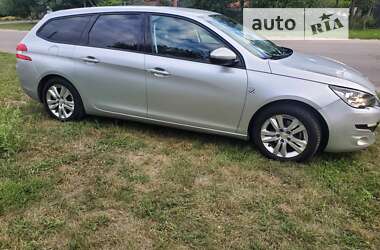 Универсал Peugeot 308 2016 в Чернигове