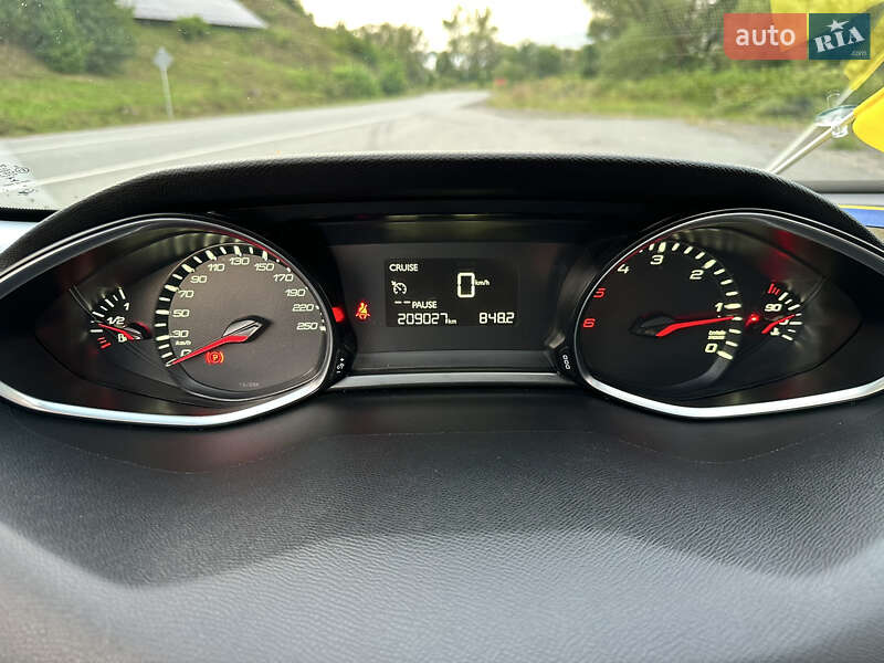 Универсал Peugeot 308 2014 в Великом Березном