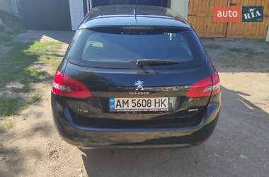 Универсал Peugeot 308 2015 в 
