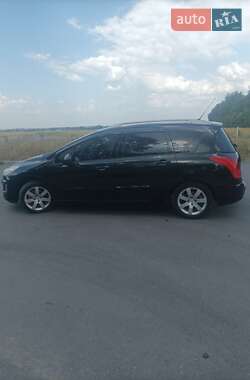 Универсал Peugeot 308 2011 в 