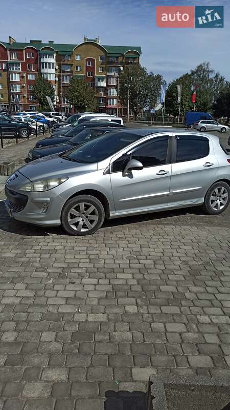Хетчбек Peugeot 308 2007 в Чернівцях