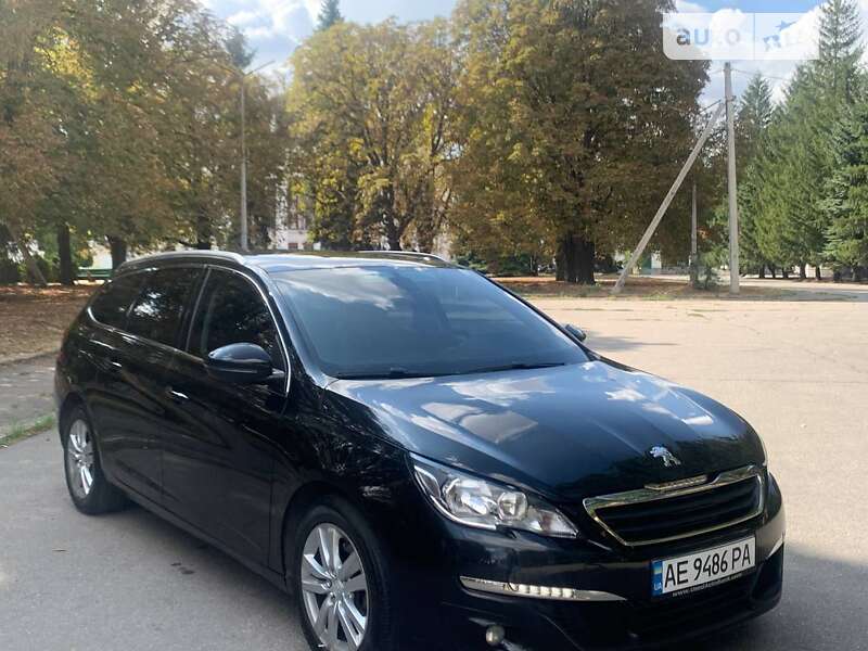 Універсал Peugeot 308 2015 в Жовтих Водах