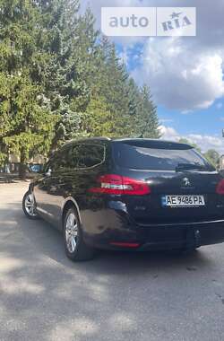 Універсал Peugeot 308 2015 в Жовтих Водах