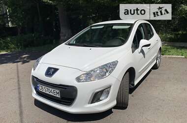 Хэтчбек Peugeot 308 2011 в Киеве