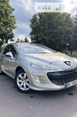 Хетчбек Peugeot 308 2007 в Рівному