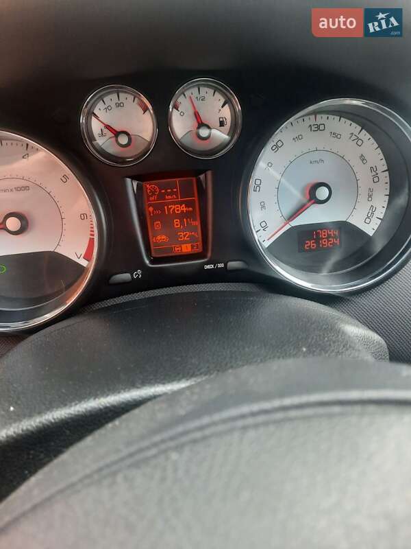 Универсал Peugeot 308 2010 в Надворной