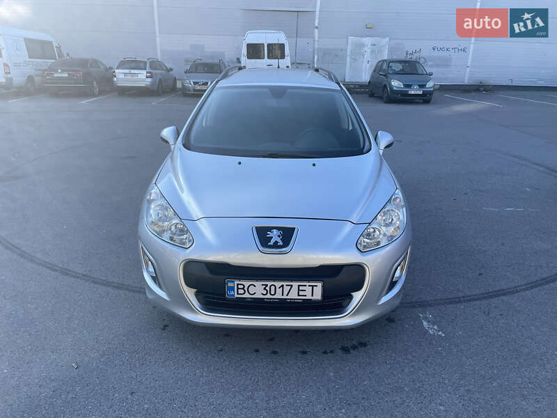 Универсал Peugeot 308 2012 в 