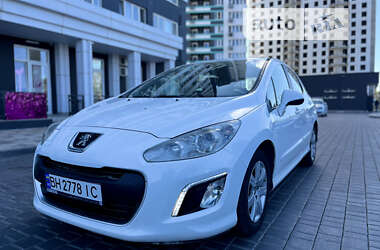 Хэтчбек Peugeot 308 2012 в Одессе