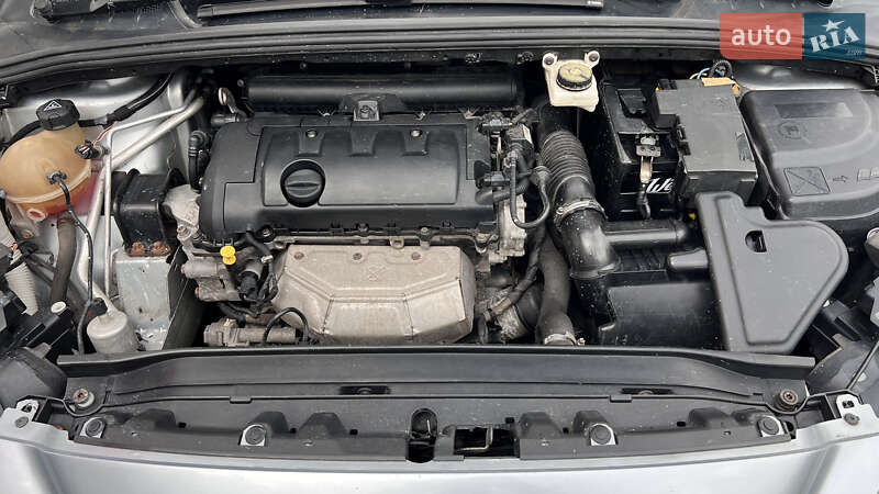 Хетчбек Peugeot 308 2011 в Вінниці