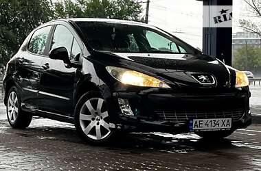 Хэтчбек Peugeot 308 2008 в Днепре