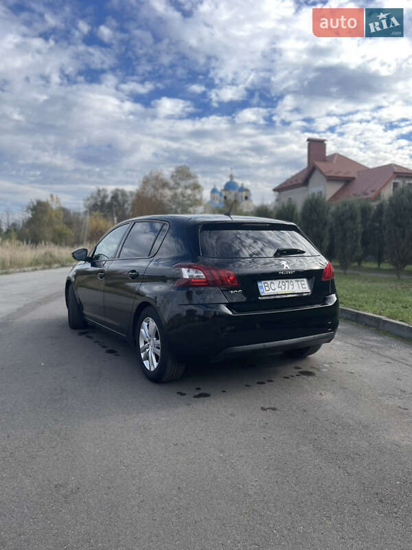 Хэтчбек Peugeot 308 2014 в Шептицькому