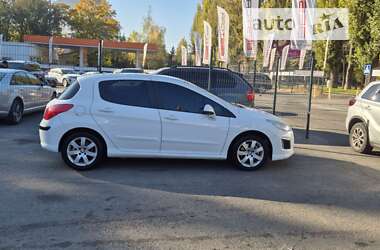 Хэтчбек Peugeot 308 2012 в Виннице