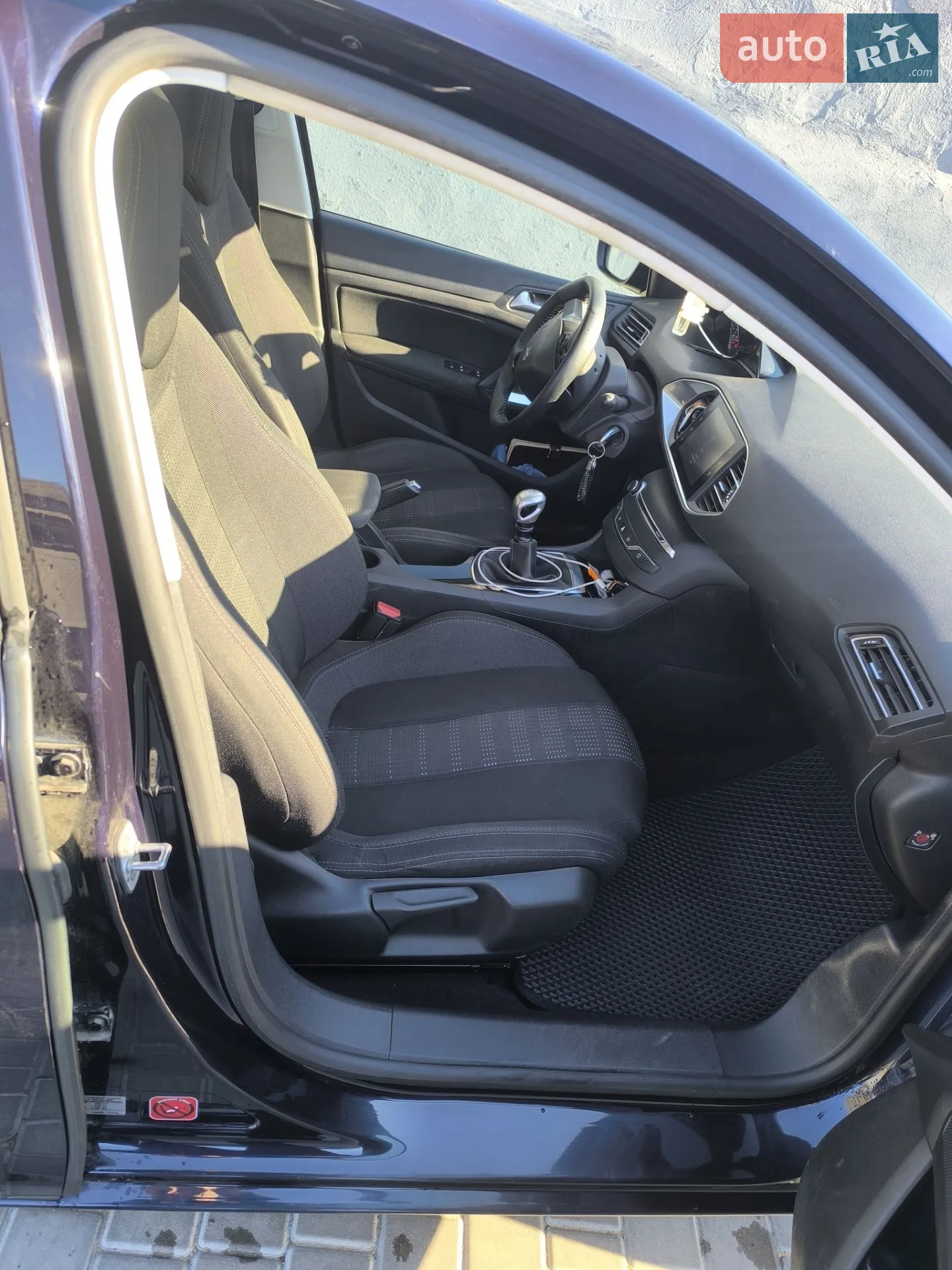2015 Peugeot 308 - мініатюра 2