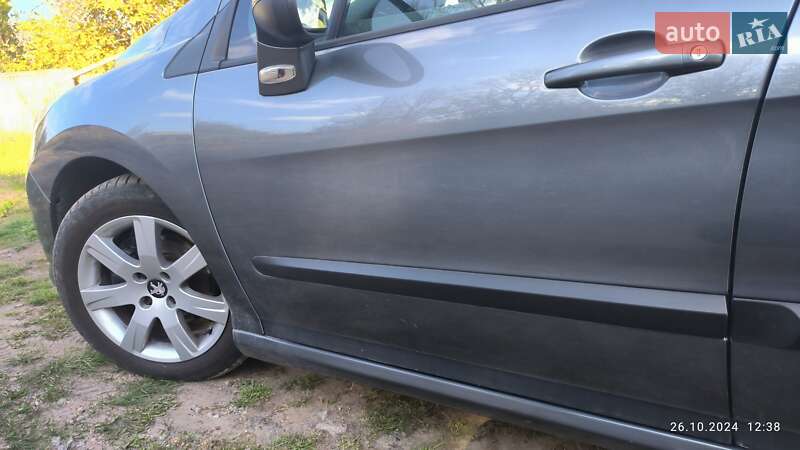 Універсал Peugeot 308 2011 в Умані