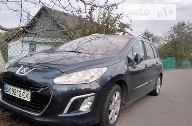 Хетчбек Peugeot 308 2013 в Рівному