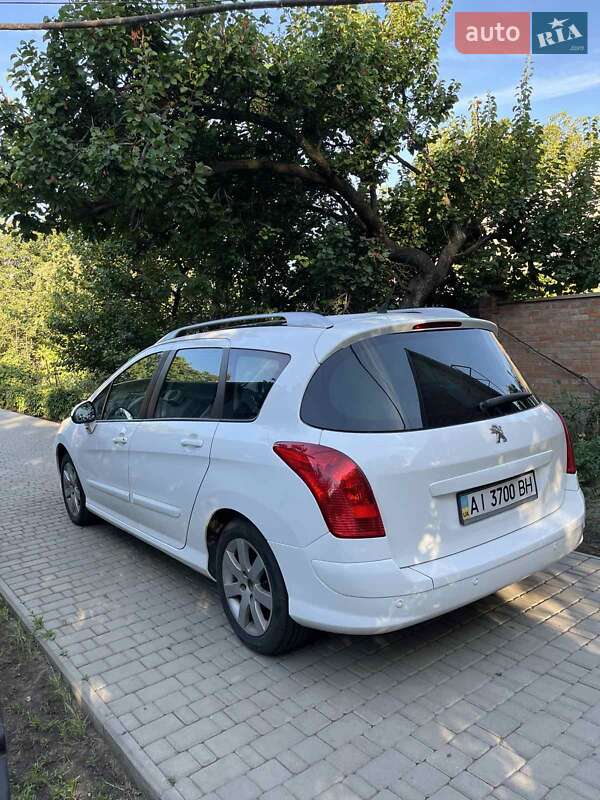 Универсал Peugeot 308 2012 в Киеве