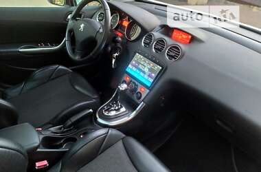 Хетчбек Peugeot 308 2012 в Охтирці