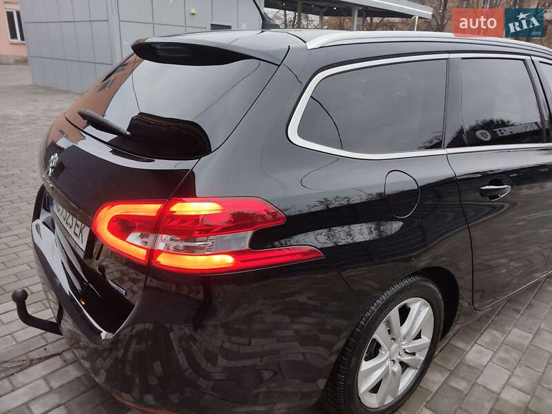 Універсал Peugeot 308 2015 в Горохові фото 9 Універсал Peugeot 308 2015 в Горохові