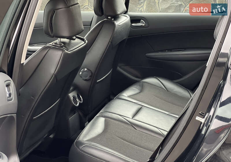 Хетчбек Peugeot 308 2010 в Львові фото 14 Хетчбек Peugeot 308 2010 в Львові