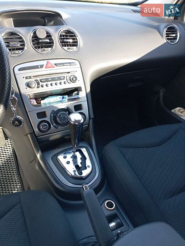 Хетчбек Peugeot 308 2008 в Горішніх Плавнях