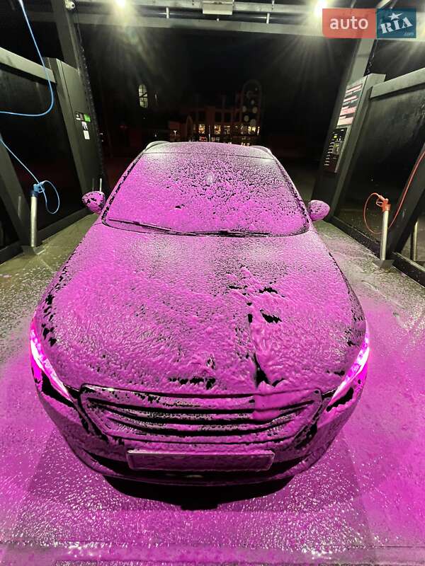 Універсал Peugeot 308 2017 в Дрогобичі