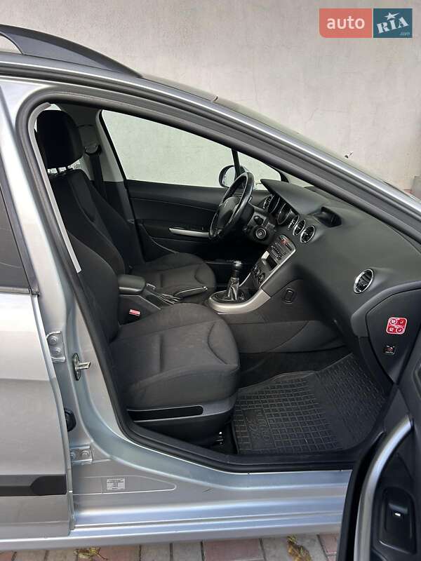 Универсал Peugeot 308 2012 в Каменец-Подольском фото 9 Универсал Peugeot 308 2012 в Каменец-Подольском