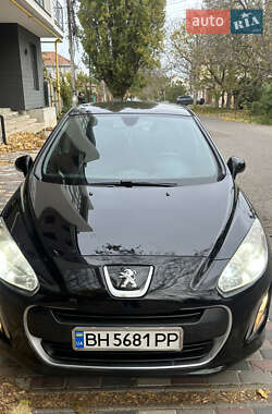 Хэтчбек Peugeot 308 2011 в Одессе