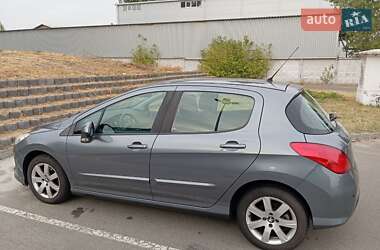 Хетчбек Peugeot 308 2011 в Києві