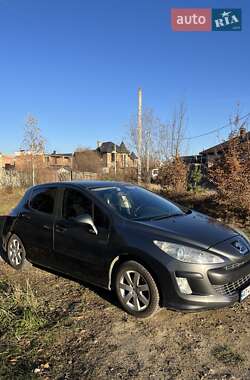 Хэтчбек Peugeot 308 2008 в Ивано-Франковске