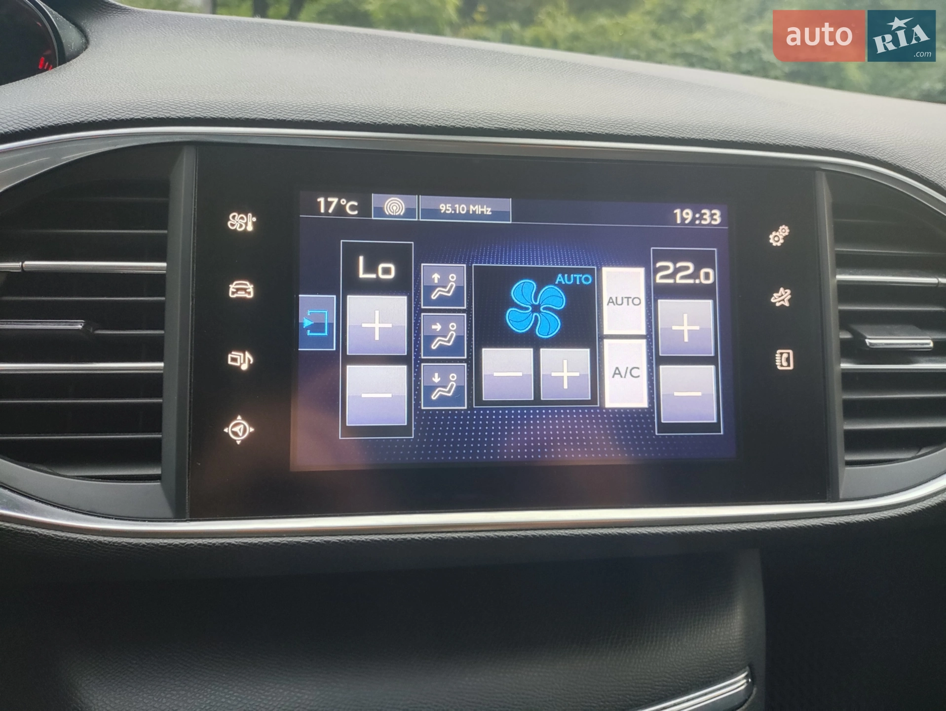 2016 Peugeot 308 - мініатюра 14