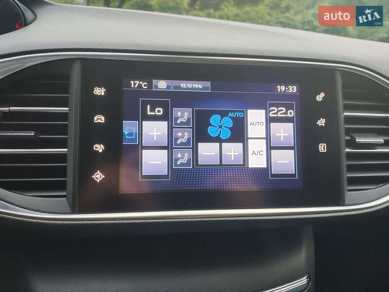 Универсал Peugeot 308 2016 в Полтаве