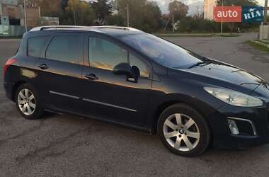 Универсал Peugeot 308 2011 в 