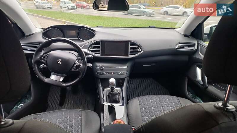 Універсал Peugeot 308 2016 в Києві фото 16 Універсал Peugeot 308 2016 в Києві