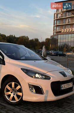 Хэтчбек Peugeot 308 2012 в Ровно