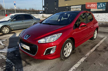 Хэтчбек Peugeot 308 2011 в Ровно